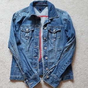 Like new Tommy Hilfiger Jean jacket size small